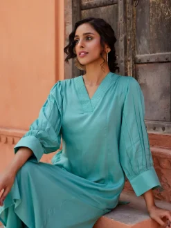 Bani Modal Kurta