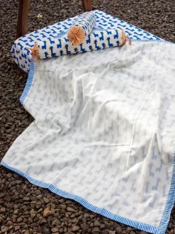 Blue Giraffe Organic Cotton Dohar for Infants