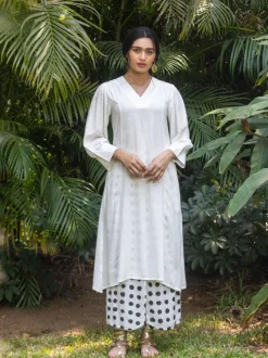 Olivia Solid White Long Kurta
