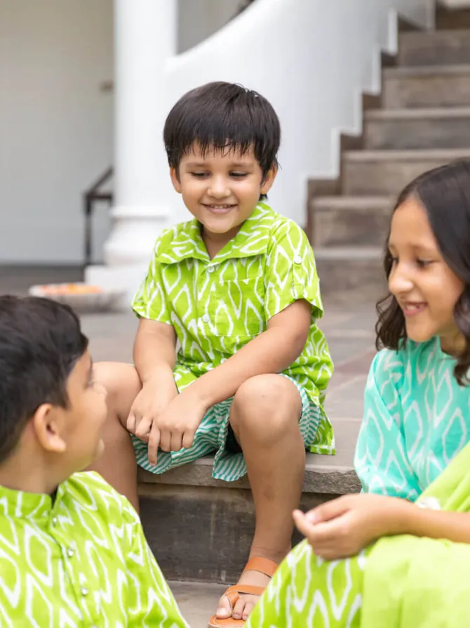 Peaches Organic Cotton Shirt for Boys