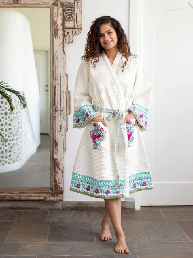 Pinar Waffle Block Printed Cotton Bath Robe