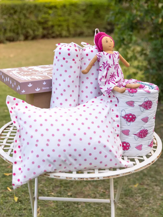 Set of 6 - Giggles Hand Block Printed Bedding Set with Gift Box