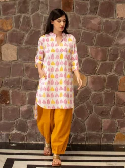 Set of 2 - Suvarna Cotton Kurta With Pants