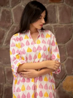 Set of 2 - Suvarna Cotton Kurta With Pants