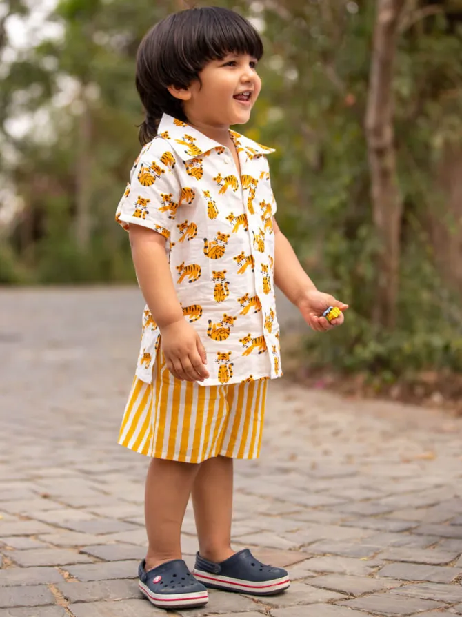 Set of 2 - Tiger Land Organic Cotton Shirt & Shorts