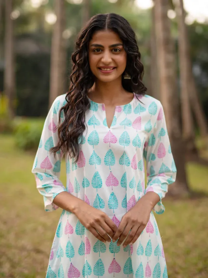 Set of 2 -Aesha Cotton Long Kurta With Pants