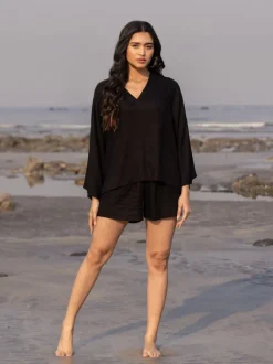 Solid Black Box Short Top - Comfort Fit