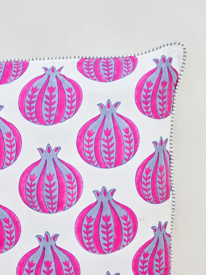 Wuslat Cotton Cushion Cover - 24 Inch