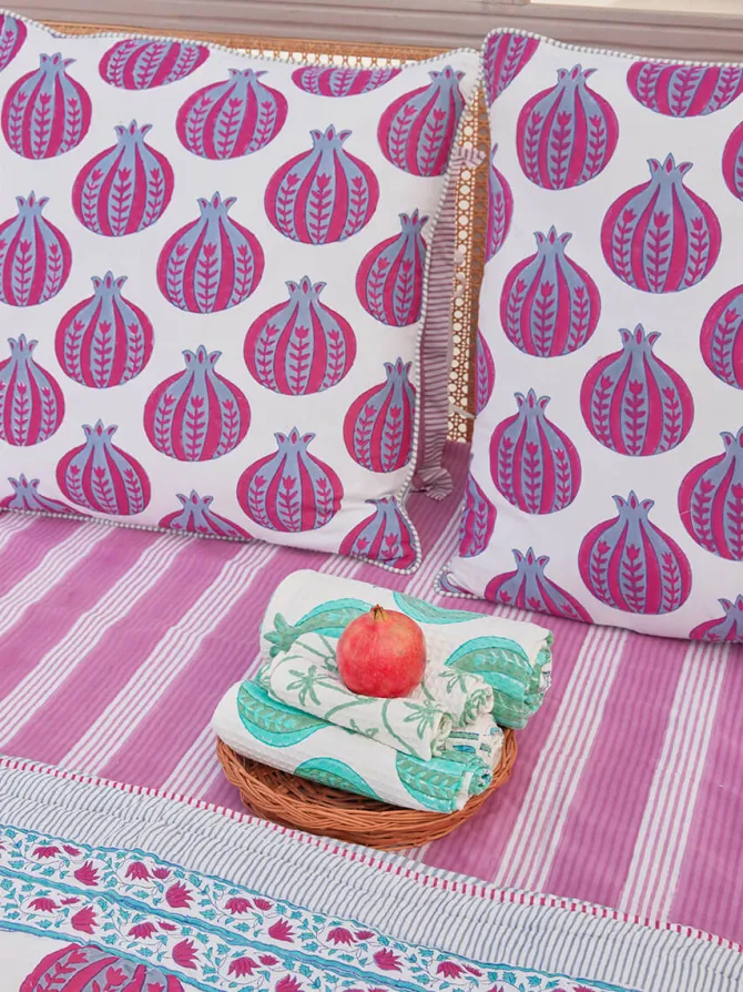 Wuslat Cotton Cushion Cover - 24 Inch