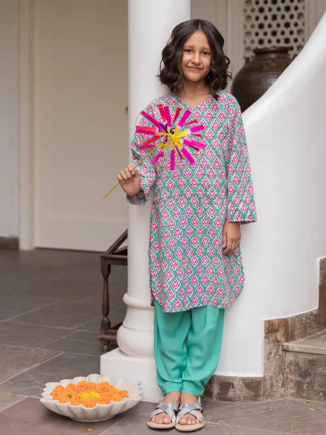 Zeba Cotton Kurta Set of 2